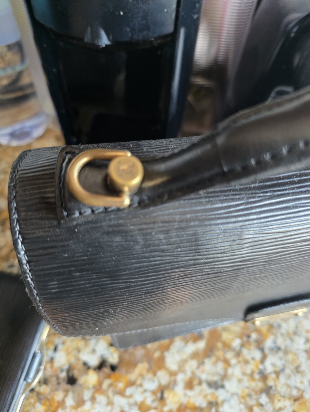Louis Vuitton Black Epi Clutch w/Wallet - Picture 14 of 17